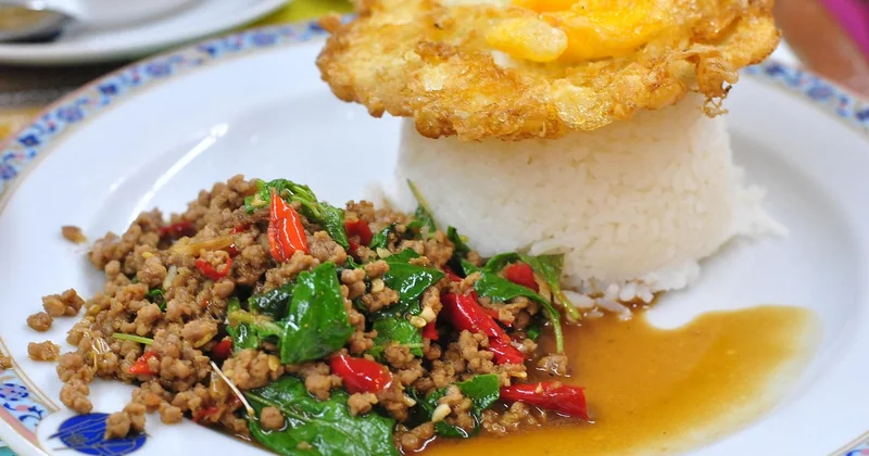 Riz sauté thaï ou asiatique : ce qui distingue les versions