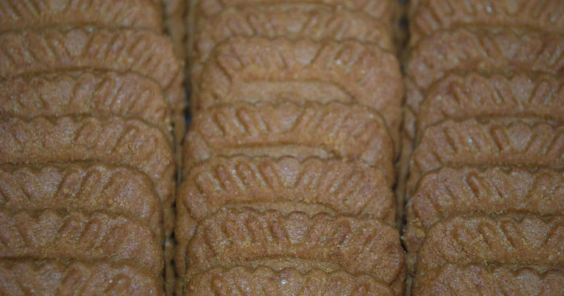 Biscuit spéculoos ou palets bretons : lequel choisir ?